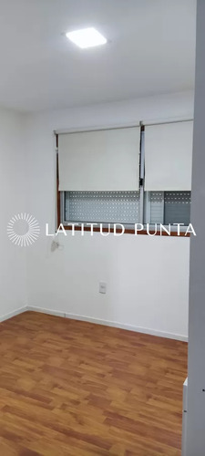 Casa 4 Dormitorios En Barrio Privado. Mercedes.