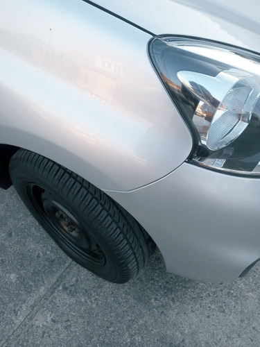 Imagem 13 de 13 de Nissan March 2015 1.6 16v S 5p