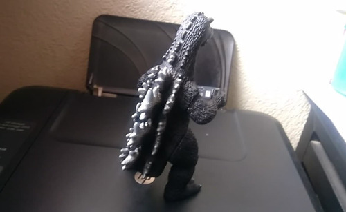 2007 Toho Bandai Godzilla Vinyl No Tail Figure 18 Cms (Usado)