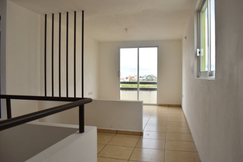 Imagen 5 de 12 de Casa Con Recamara En Planta Baja