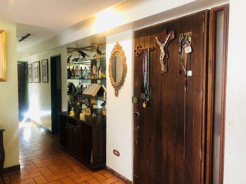 Vendo Cómodo Y Amplio Apartamento En Terrazas De Club Hípico - Mm Mls #25-547