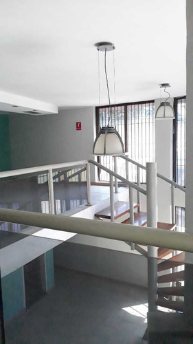 Imagen 4 de 13 de Edificio En El Centro De Maracay
