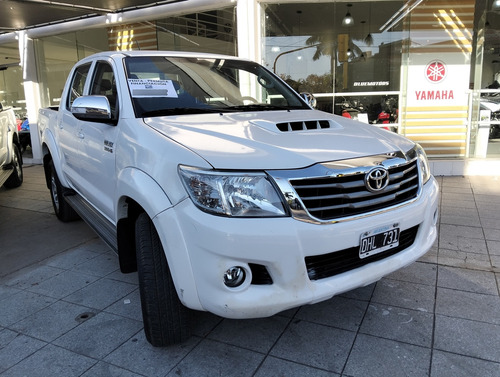 Toyota Hilux 4x2 C/d Srv 3.0 Tdi Cuero