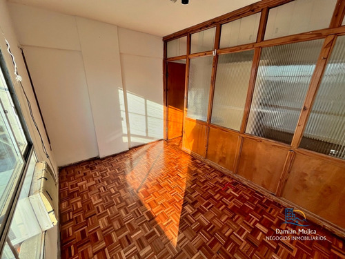 Se Vende Apartamento Monoambiente Con División - Casa Habitación U Oficina - Cordón (inversión)