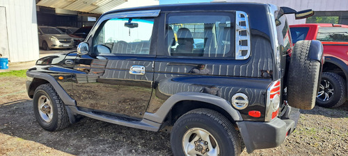Jeep Korando 2.3 4x4 Diesel Automático 2001