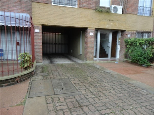 Alquilo Garaje Prado, Lugar Fijo $4200 Mensuales
