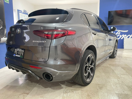 Alfa Romeo Stelvio 2.0L L4 Turbo Veloce Awd