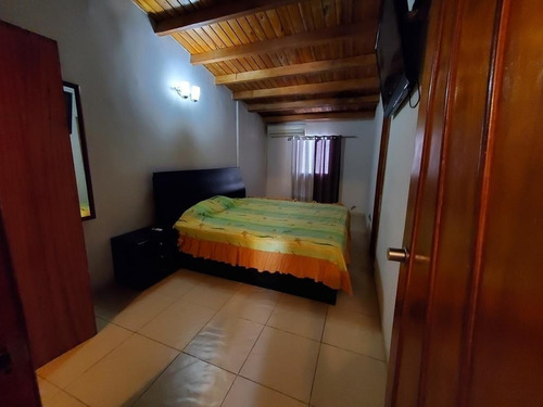 Imagen 9 de 15 de Townhouse, En Conjunto Las Trianitas