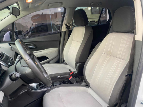 Imagen 8 de 11 de Chevrolet Tracker 1.8 Ltz Fwd Mt 140cv
