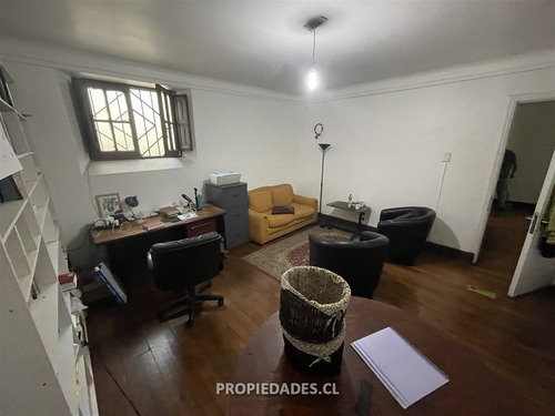 Oficina Para Institución O Empresa En Venta En Providencia.