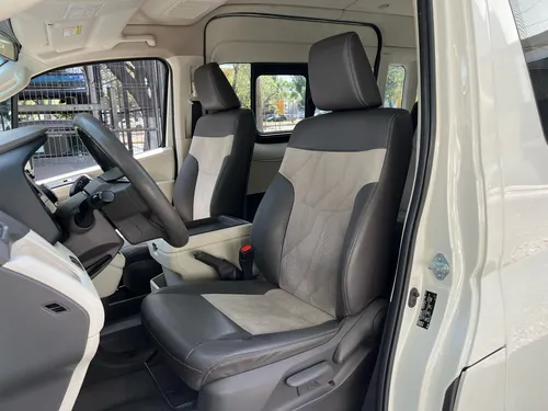 Toyota Hiace 2.7 Bus 15 Pas Mt