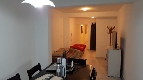 Nueva Cordoba Amplio Monoambiente Con Patio A Metros De Pocito Sobre Peredo Casi Esq Velez Sarfied