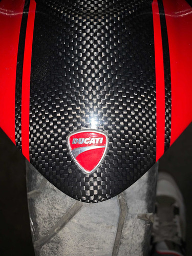Imagen 12 de 14 de Ducati Diavel 2015