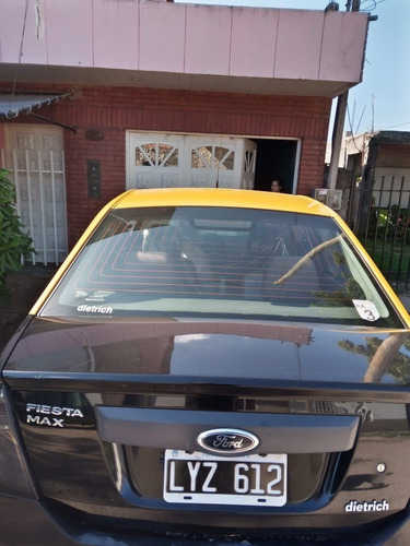 Ford Fiesta Max One Ambiente 1.6 Con Gas Taxi