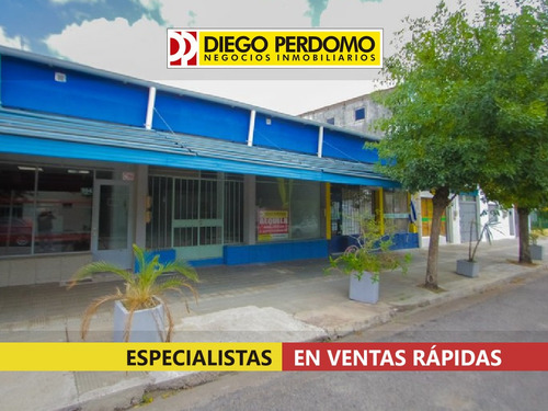 Local Comercial De 2 Ambientes, En Alquiler. Libertad
