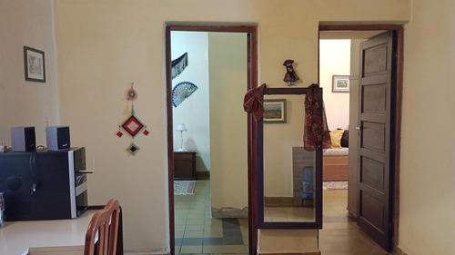 Venta Hermoso Chalet Serrano En Villa De Las Rosas, Excelente Ubicación