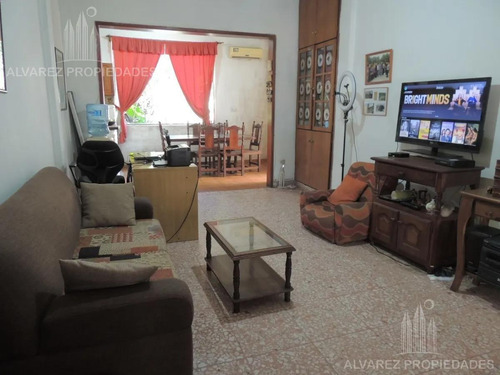 Imagen 4 de 12 de Casa 3 Ambientes Venta Ituzaingo Centro