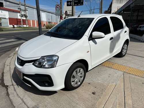 Toyota Etios 1.5 Sedan X