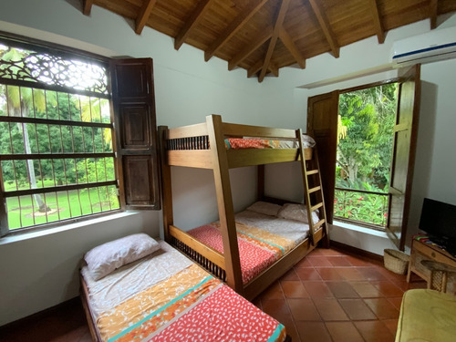 Imagen 10 de 13 de Casa Hermosa En Sopetran! Con Lote Totalmente Plano!