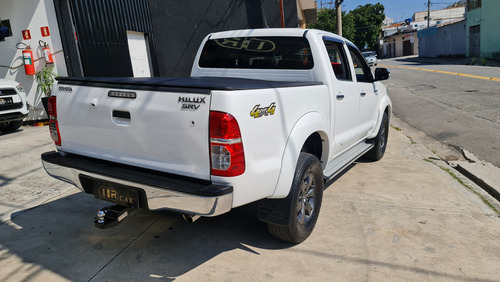 Toyota Hilux 2.7 Srv Cab. Dupla 4x4 Flex Aut. 4p