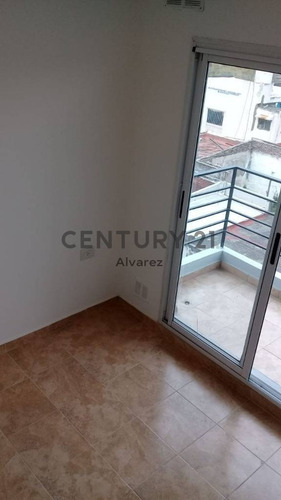 Imagen 7 de 10 de Venta Departamento 2 Amb Sarandi