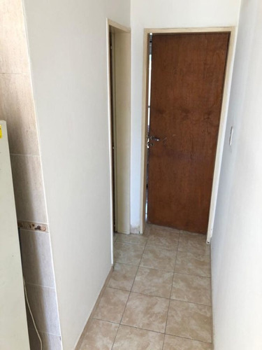 Imagen 9 de 16 de Departamento De 2 Amb - 1° Piso Contrafte - Con Balcon