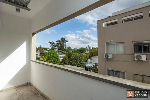 Imagen 2 de 30 de Departamento En Venta - 2 Dormitorios 1 Baño - Cochera - Terraza - 120mts2 - La Plata