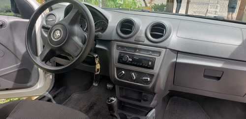 Volkswagen Voyage 2013 1.6 Vht Trend Total Flex 4p