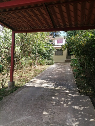 Imagen 10 de 14 de Urge Vender Propiedad Con Casa Grande De Dos Pisos