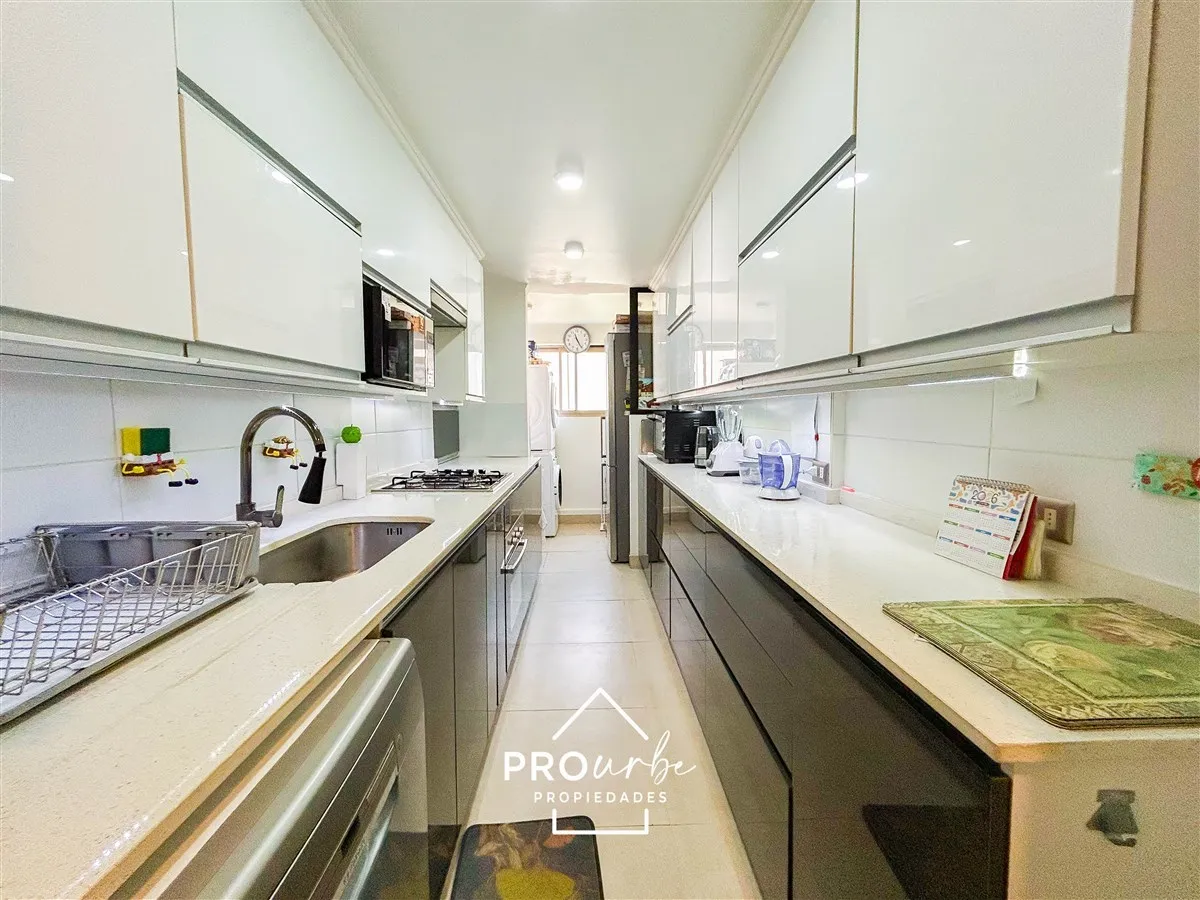 Imagen 4 de 25 de Oportunidad! Remodelado 2d 2b Box Y Bodega En Providencia