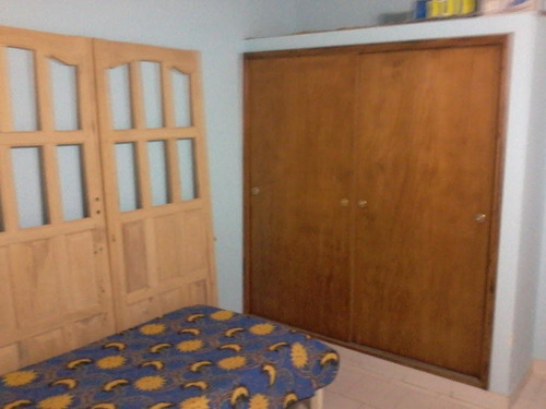 Casa En Venta - 3 Dormitorios 1 Baño - 110mts2 - Bahia Blanca
