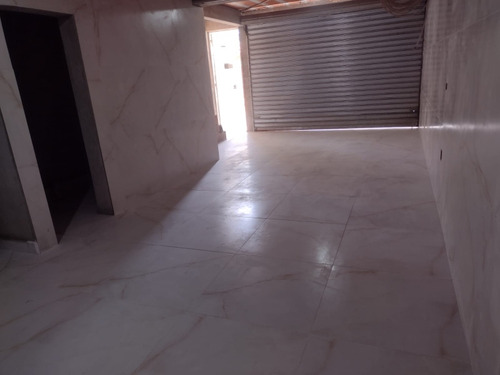 Casa Com Salão