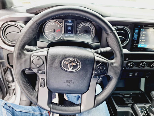 Imagen 12 de 15 de Toyota Tacoma 2018 3.5 Trd Sport At