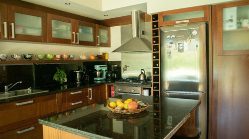 Casa En Venta - 3 Dormitorios 2 Baños - Cochera - 930mts2 - Costa Juncal, San Nicolás De Los Arroyos
