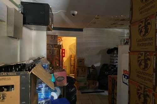Imagen 13 de 22 de En Venta!! 2 Locales En Esquina Con Una Casa Adjunta! En Flores Magón.. Gran Oportunidad!!