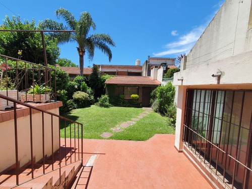 Imagen 12 de 14 de Casa 5 Ambientes Olivos Metros Quinta Presidencial