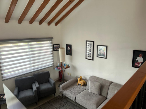 Casa En Venta En Metepec, Amplió Jardín, Fraccionamiento Con Vigilancia 24 Hrs A 45 Min De Sta Fe.