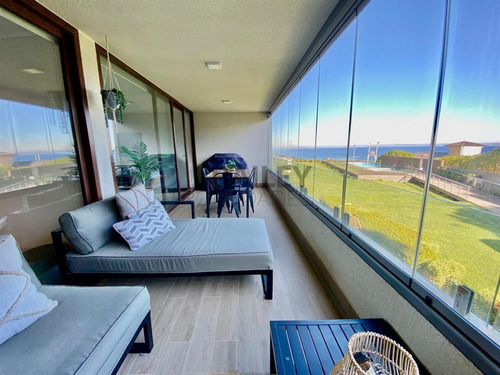 Departamento En Venta De 3 Dorm. En Concón