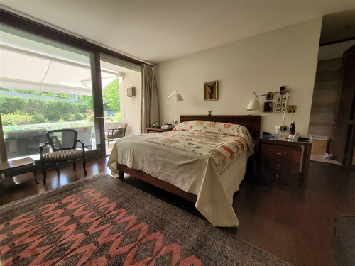 Departamento En Venta Exclusivo De 3d+e+s+ss En Las Condes