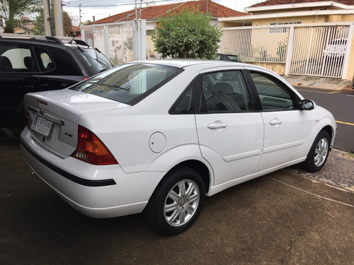 Imagem 2 de 8 de Ford - Focus 1.6 Sedan Glx, Apenas 79 Mil Km Raridade!!!