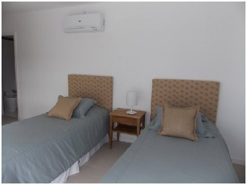 Venta De Apartamento, 3 Dormitorios, Playa Brava
