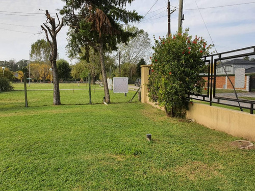 Casa 5 Amb En 2 Plantas, Lote 44x48. Barrio La Celia, Ezeiza