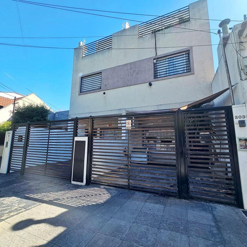 Casa Triplex En Venta En Olivos, Vicente López, G.b.a. Zona Norte