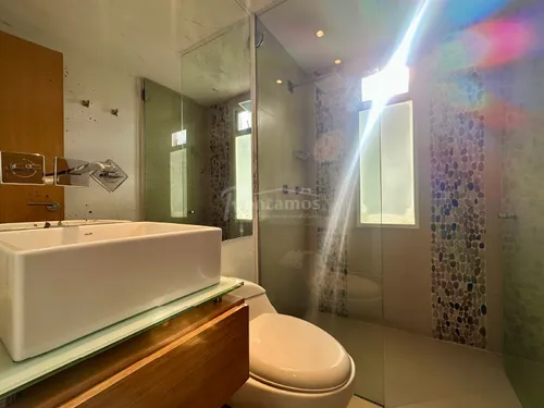 Casa En Arriendo En San Lucas. Cod A776086