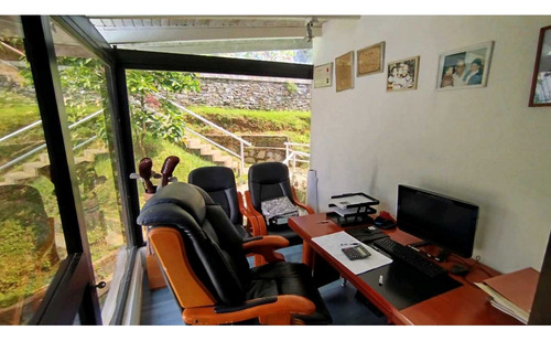 Casa En Venta Urb El Placer 5h/6b/3p Piscina