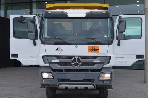 Mercedes Benz Actros 4844 Volcador
