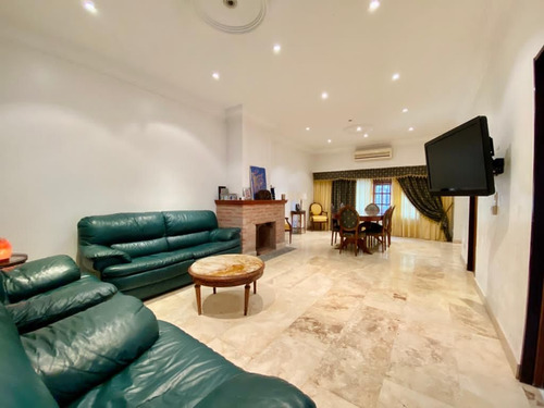 Casa En Venta En Mataderos