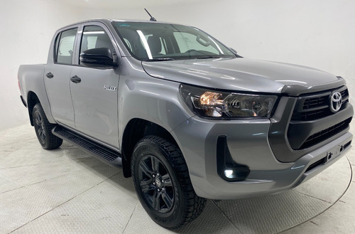 Imagen 2 de 11 de Toyota Hilux Sr T/m 2021 Nueva De Agencia