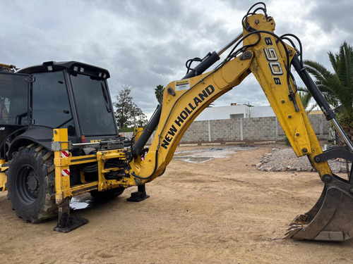 Retroexcavadora New Holland