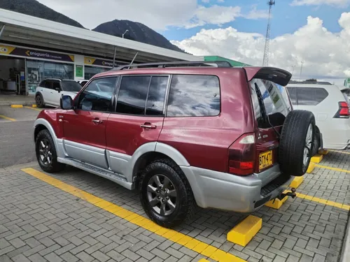 Mitsubishi Montero 3.8 V77 Wagon